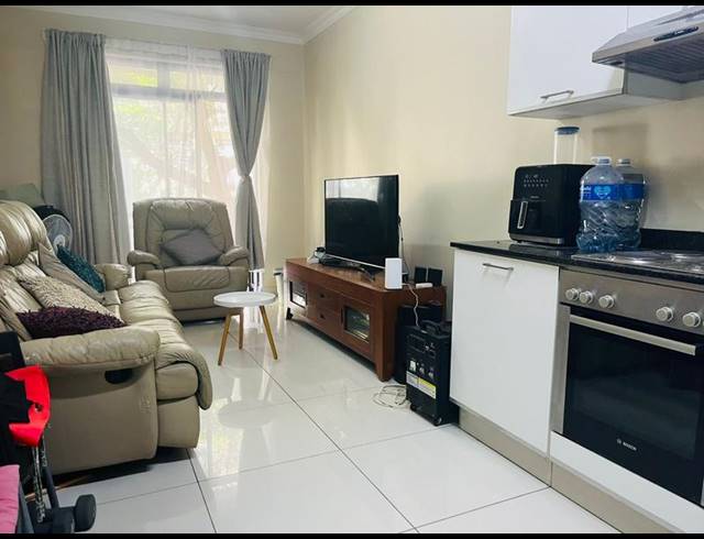 1 BEDROOM APARTMENT FOR SALE IN UMHLANGA RIDGE